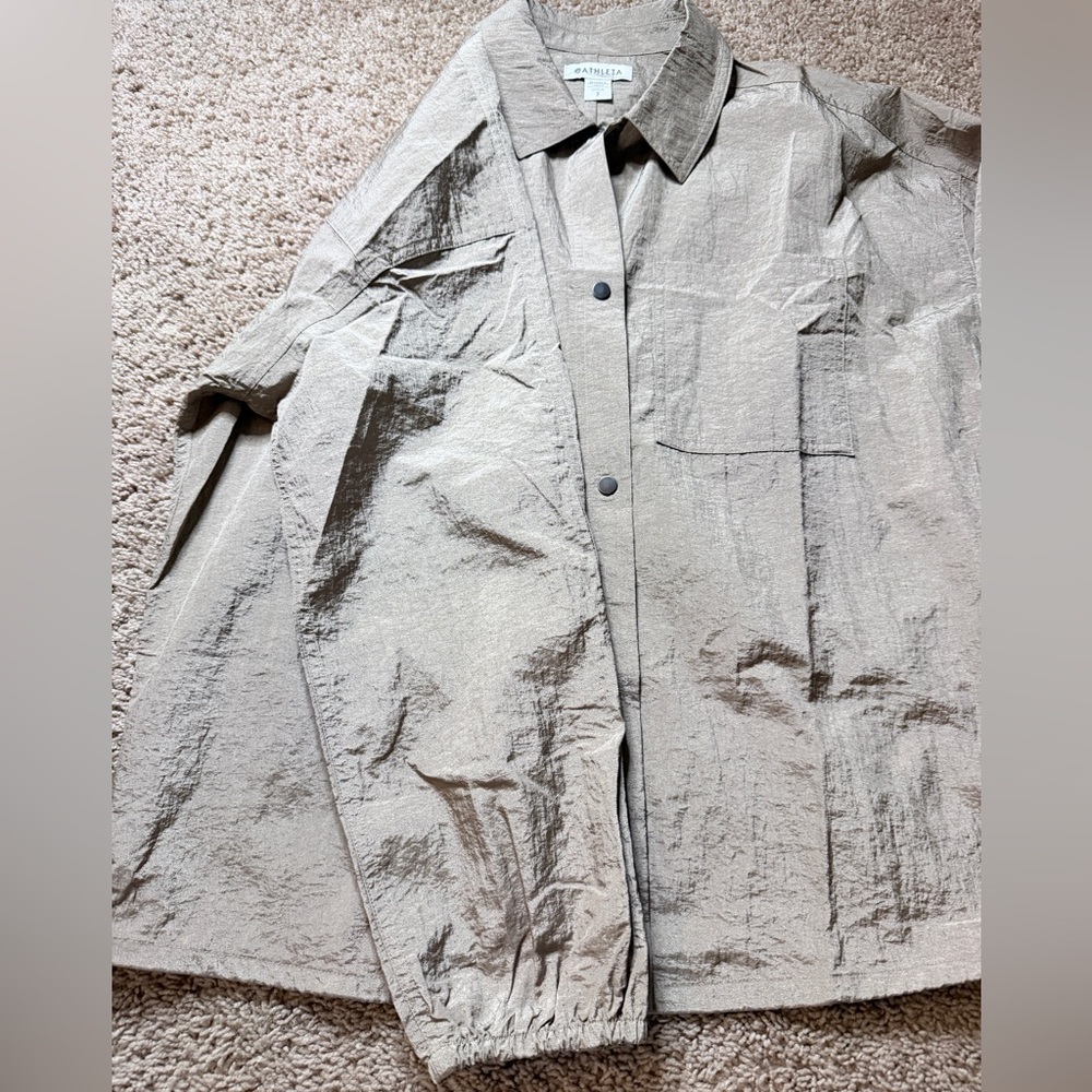 Athleta lunar sheen shirt